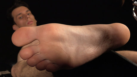 Naakte gelekte OnlyFans-foto van Sexy Male Feet