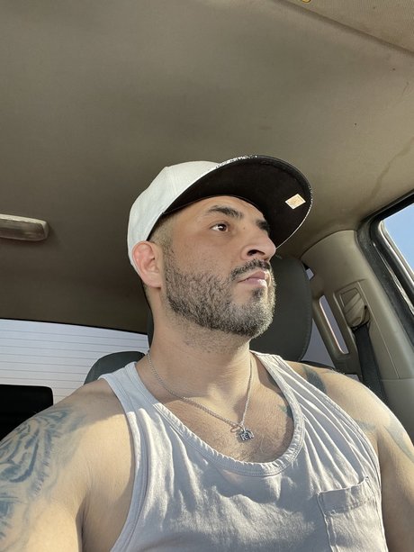 Naakte gelekte OnlyFans-foto van Roroscorpio