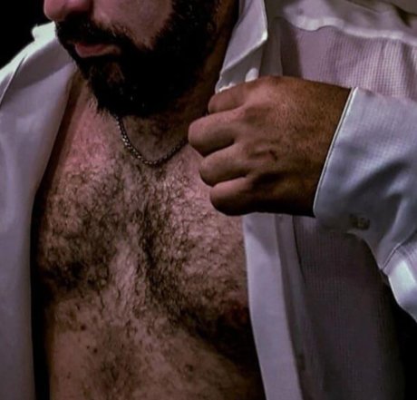 Naakte gelekte OnlyFans-foto van Roly