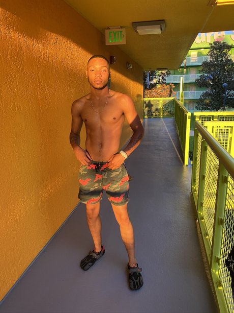 Naakte gelekte OnlyFans-foto van Milk  Chocolate 