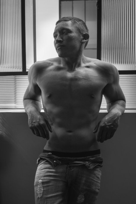 Naakte gelekte OnlyFans-foto van Fer Ruiz7