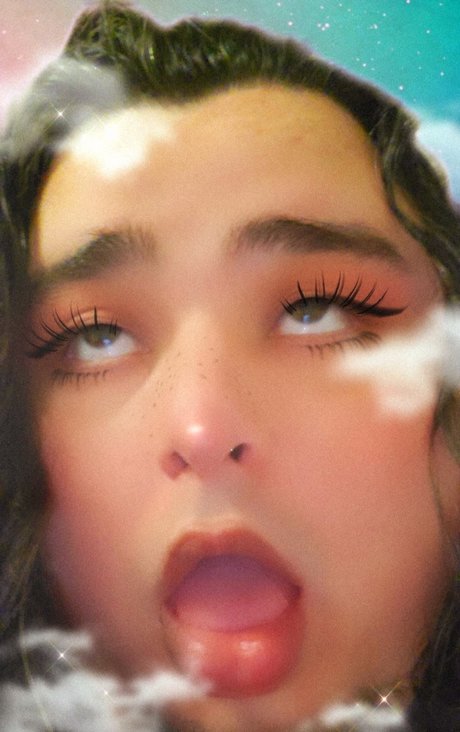 Naakte gelekte OnlyFans-foto van Roisin