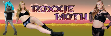 Naakte gelekte OnlyFans-foto van Roxxie Moth
