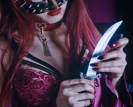Naakte gelekte OnlyFans-foto van Rosie X Royale