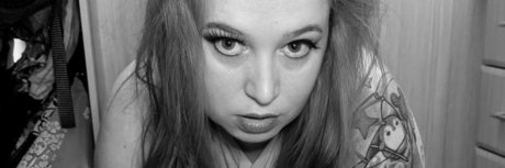 Naakte gelekte OnlyFans-foto van Sambuca Sparkles