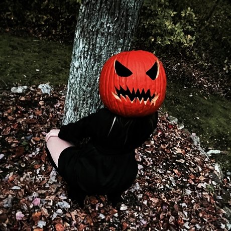 Naakte gelekte OnlyFans-foto van Salem