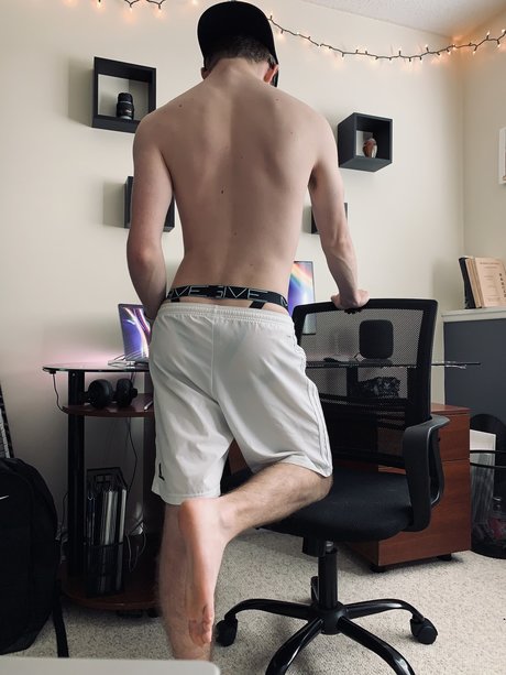 Naakte gelekte OnlyFans-foto van Sakamoto Gang