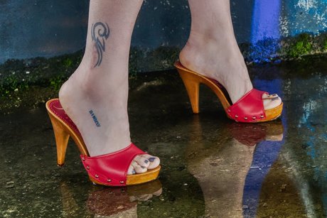 Naakte gelekte OnlyFans-foto van Sabdeluxe Foot Fetish Goddess