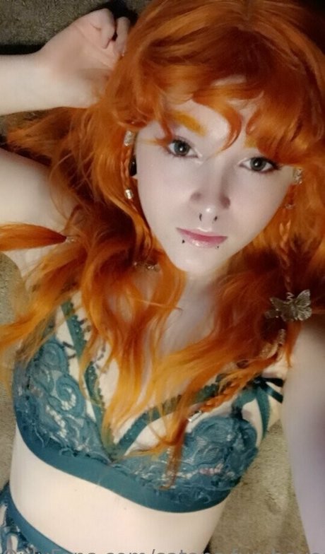 Naakte gelekte OnlyFans-foto van Satansfunhouse