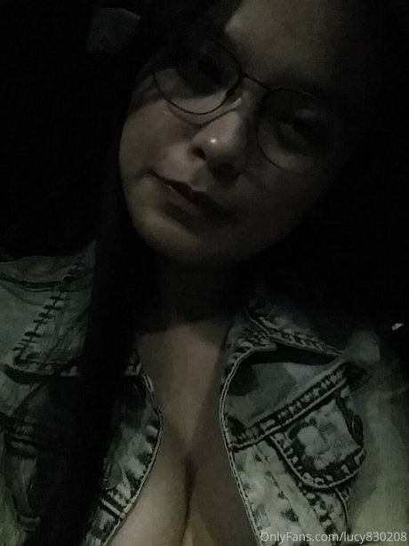 Naakte gelekte OnlyFans-foto van Lucy830208