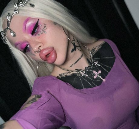 Naakte gelekte OnlyFans-foto van Nastybimbo
