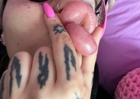 Nasty_bimbo