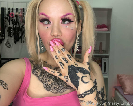 Nasty_bimbo