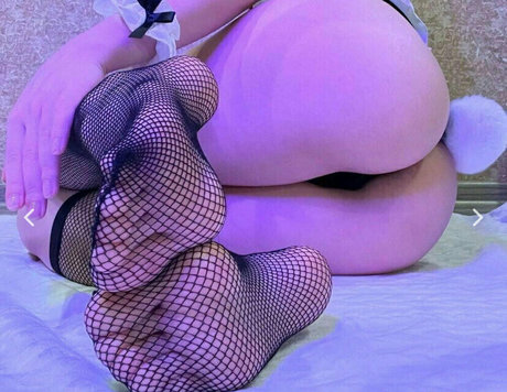 Naakte gelekte OnlyFans-foto van Mina666free