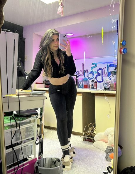 Naakte gelekte OnlyFans-foto van Thatgirlgatto