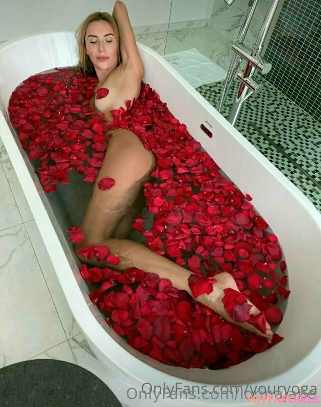 Naakte gelekte OnlyFans-foto van Lorinajane #1685