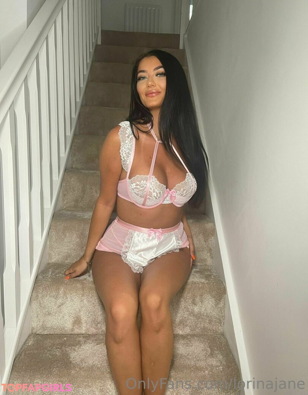Naakte gelekte OnlyFans-foto van Lorinajane #1951