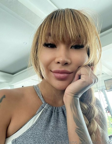 Naakte gelekte OnlyFans-foto van Ploybkk