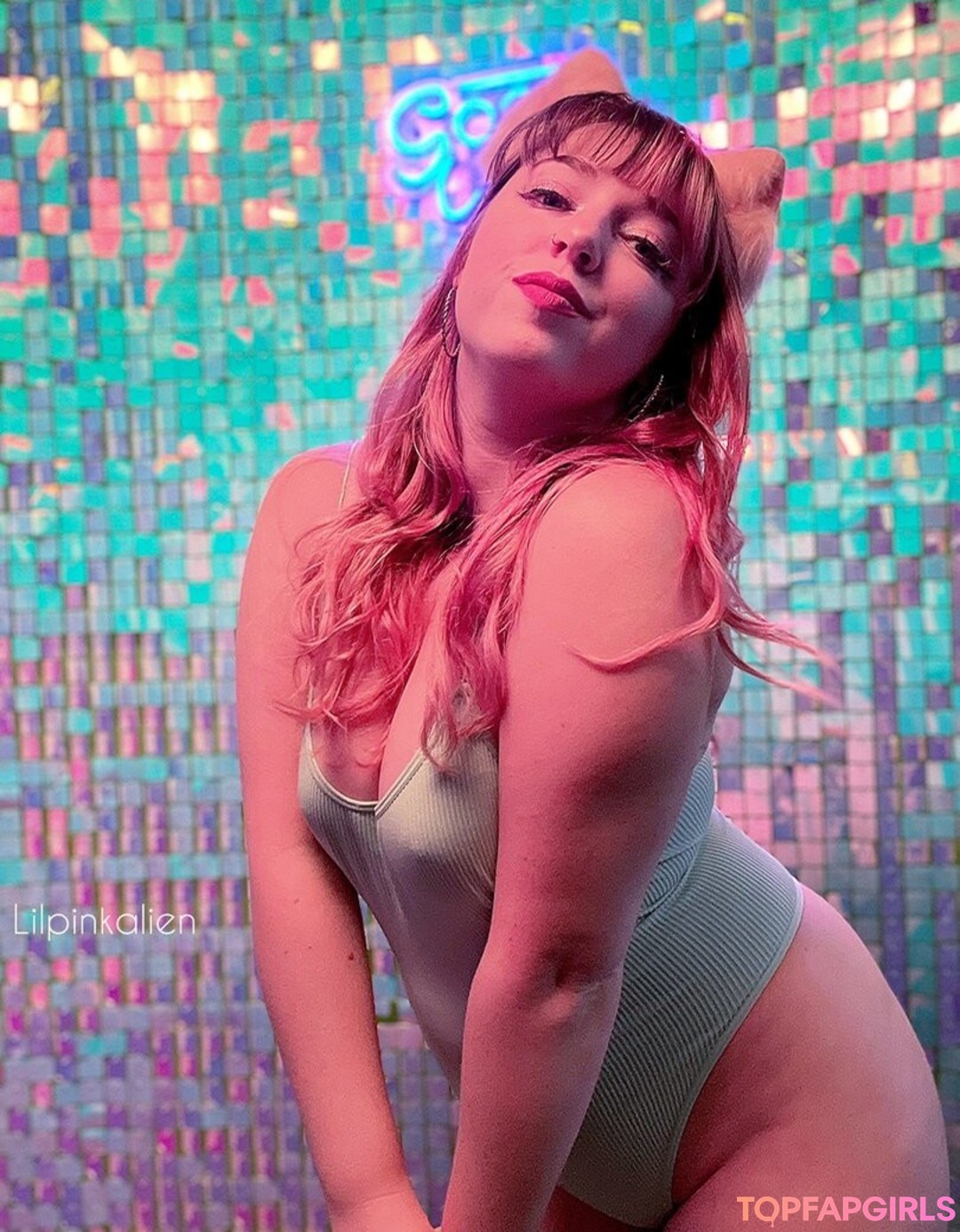 Naakte gelekte OnlyFans-foto van Lilpinkalien #1471