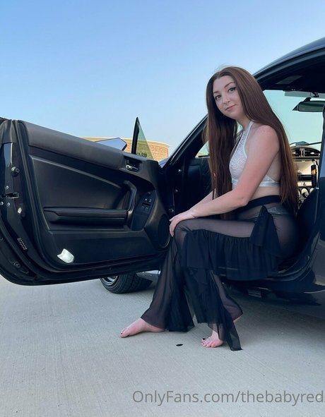Naakte gelekte OnlyFans-foto van Thebabyred