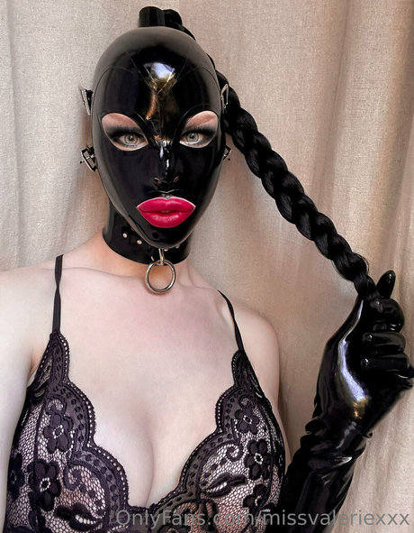 Missvaleriexxx