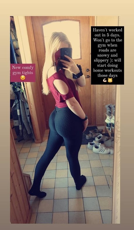 Naakte gelekte OnlyFans-foto van Purrluna