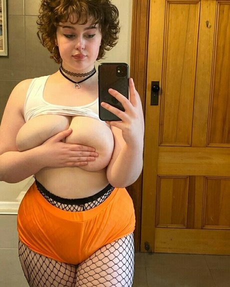 Naakte gelekte OnlyFans-foto van Milabloomoo