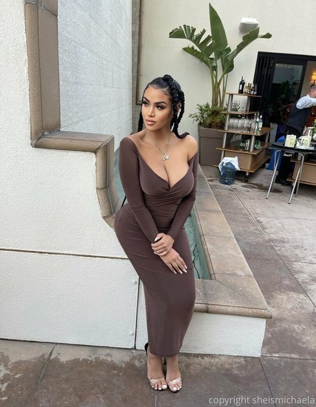 Sheismichaela