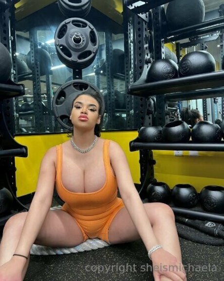 Sheismichaela