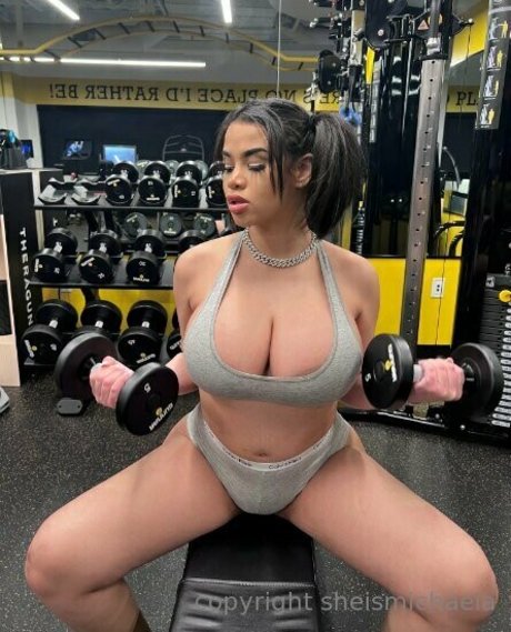 Sheismichaela