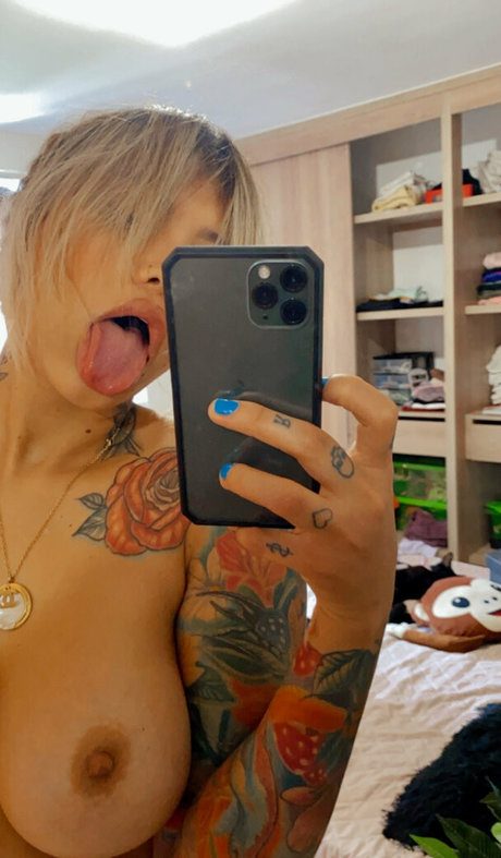 Naakte gelekte OnlyFans-foto van Marcelaxo