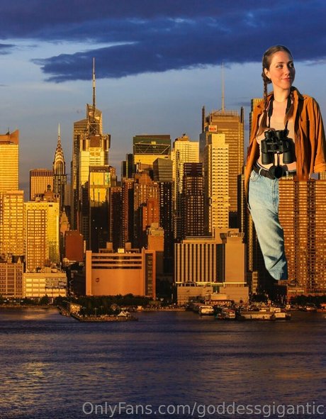 Goddessgigantic