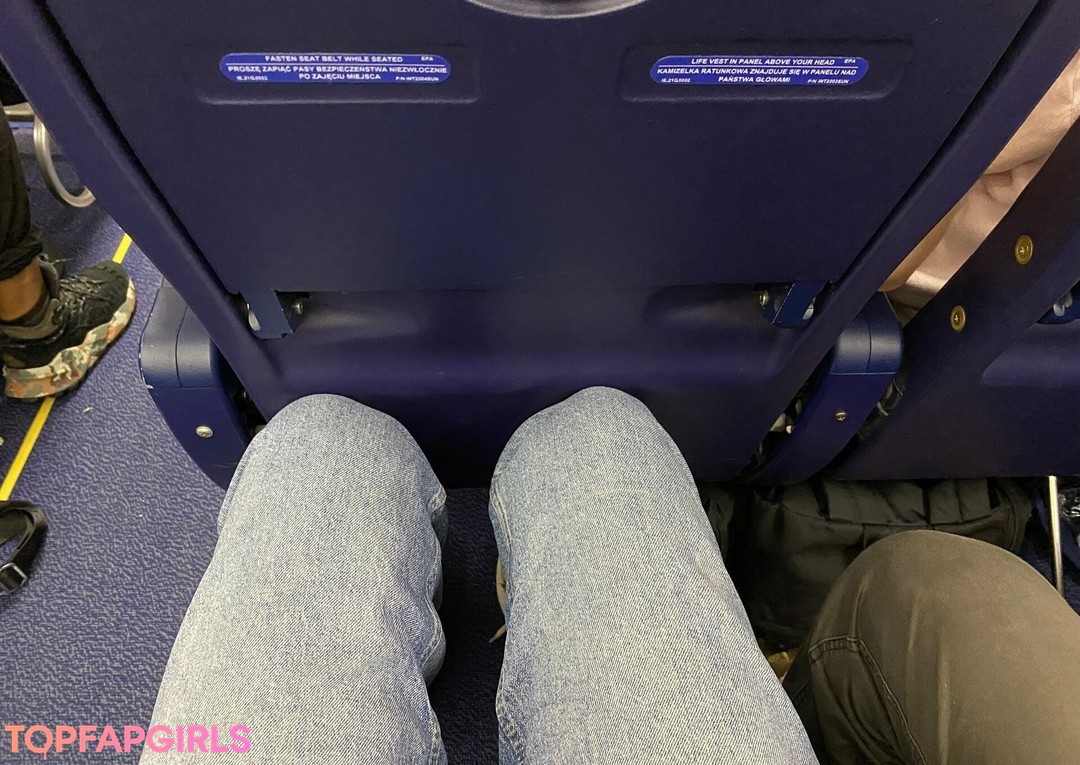 Naakte gelekte OnlyFans-foto van Goddessgigantic #81 Naakte gelekte OnlyFans-foto van Goddessgigantic #81