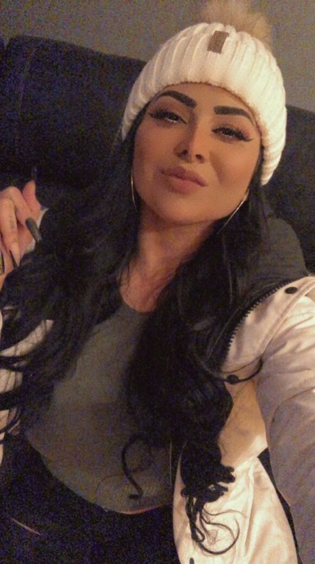 Naakte gelekte OnlyFans-foto van Laughinglatina