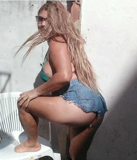 Naakte gelekte OnlyFans-foto van Marystyle