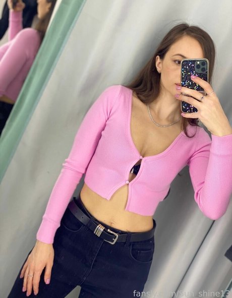 Naakte gelekte OnlyFans-foto van Sunshine13