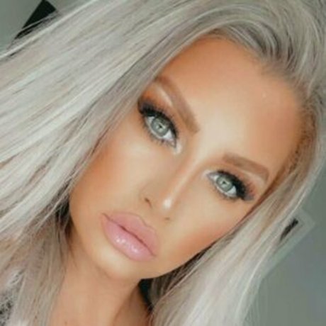 Naakte gelekte OnlyFans-foto van Babydollboss