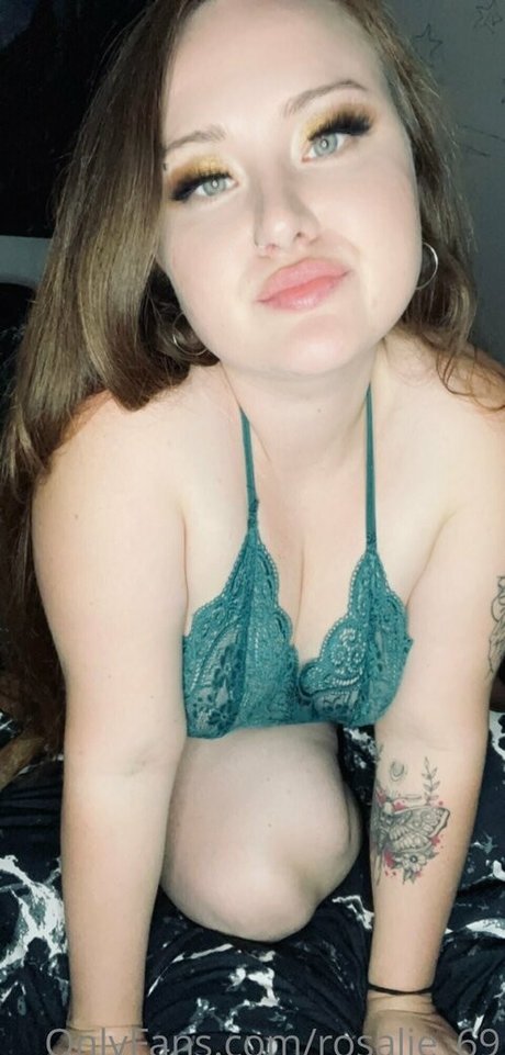 Naakte gelekte OnlyFans-foto van Rosalie69