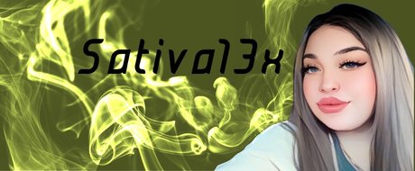 Naakte gelekte OnlyFans-foto van Sativa 