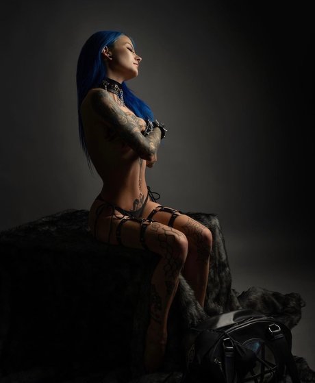 Naakte gelekte OnlyFans-foto van Justine