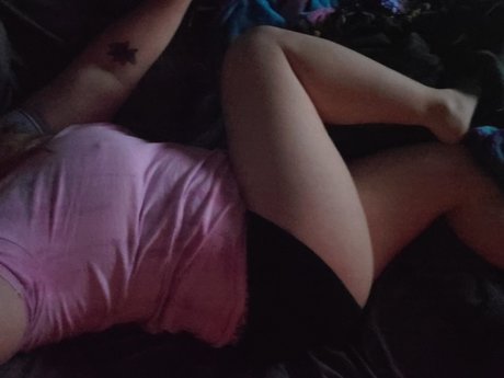 Naakte gelekte OnlyFans-foto van Redhotmomma