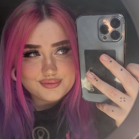 Naakte gelekte OnlyFans-foto van Sasha
