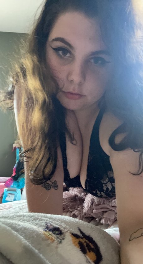 Naakte gelekte OnlyFans-foto van Sarah