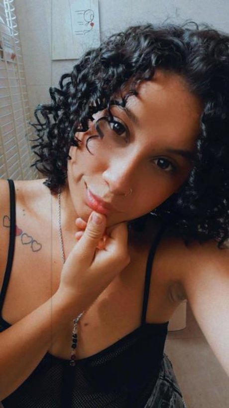 Naakte gelekte OnlyFans-foto van Sara Sosa