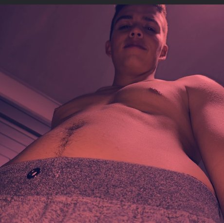 Naakte gelekte OnlyFans-foto van Samu Velez