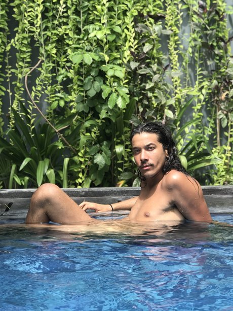 Naakte gelekte OnlyFans-foto van Chance