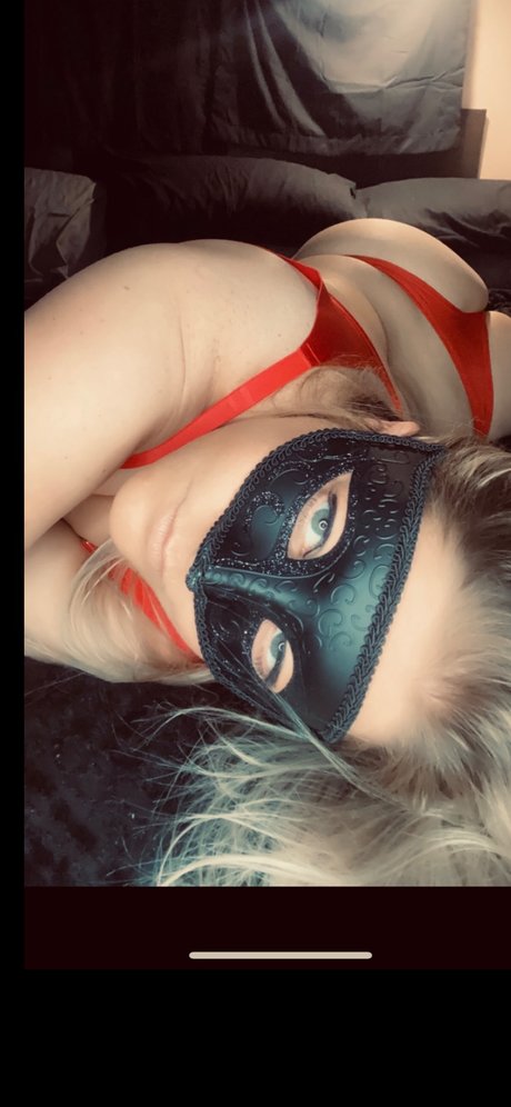 Naakte gelekte OnlyFans-foto van Saramarie1376