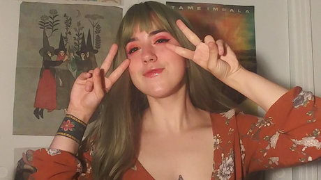 Naakte gelekte OnlyFans-foto van Ruby Rina