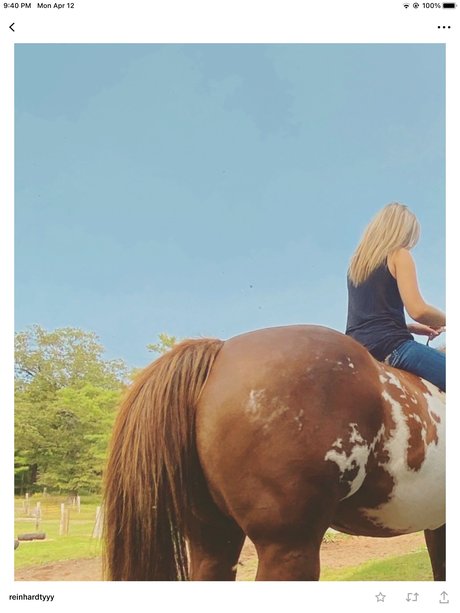 Naakte gelekte OnlyFans-foto van Emily