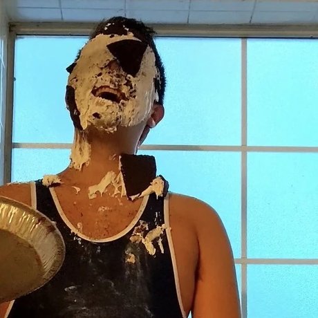 Naakte gelekte OnlyFans-foto van Robbypies